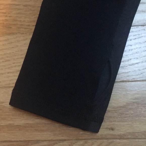 Zella Black Zip Up - Picture 5 of 5